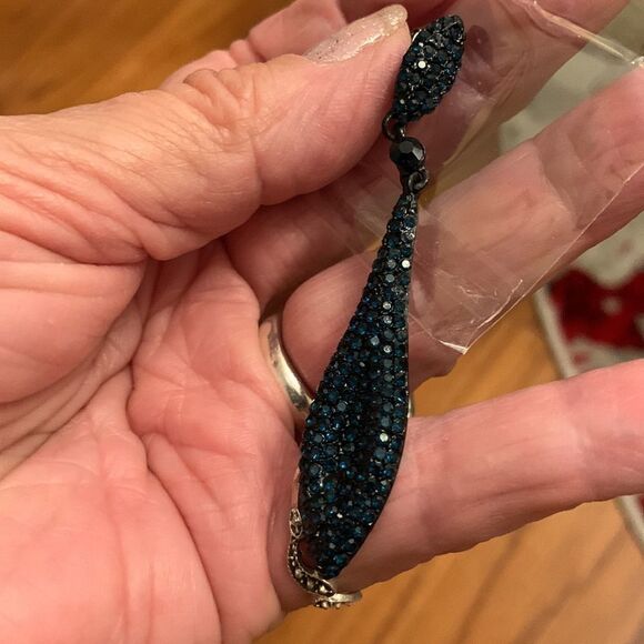 Women’s blue/black tone gemstones teardrop earrings. See all photos - Picture 3 of 8